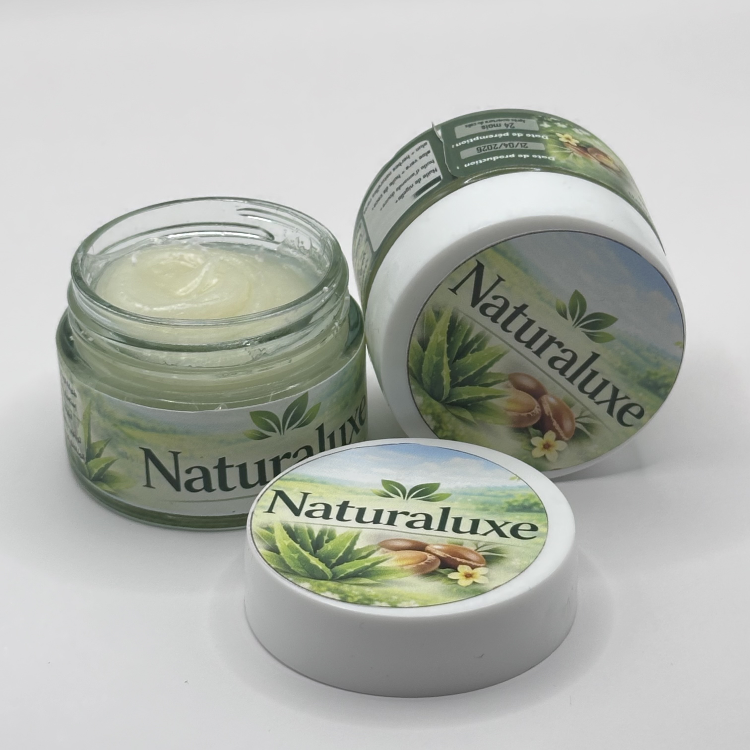 Naturaluxe – Crème Éclaircissante & Hydratante Zones Sensibles