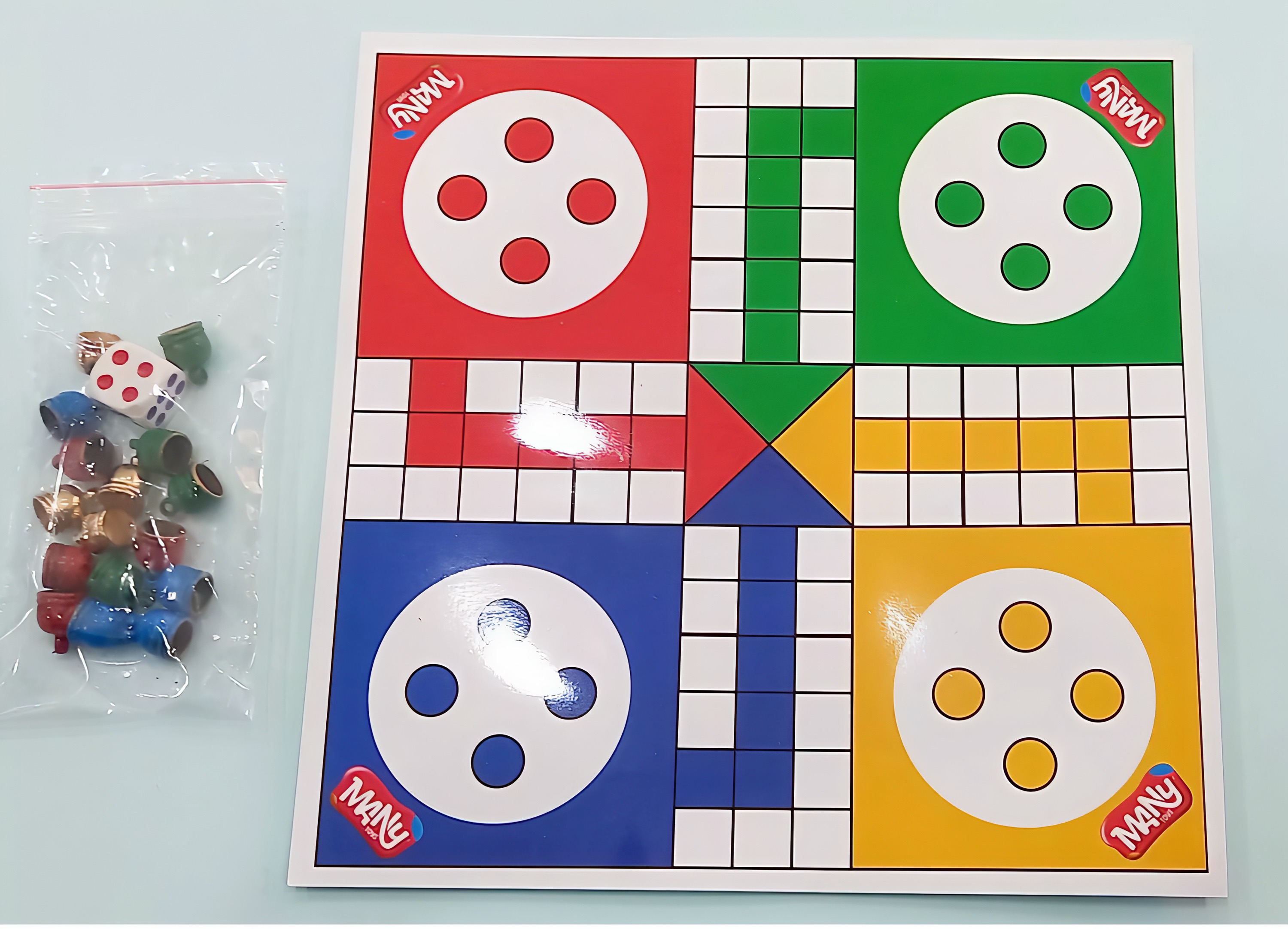 Ludo M11 105 -الألعاب مناسبة لجميع الأعمار وتوفر لحظات ممتعة وتحديًا بين الأصدقاء أو أفراد العائلة