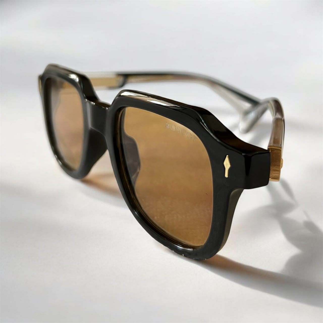 Lunettes de Soleil Moscot Monture Noire Oversize