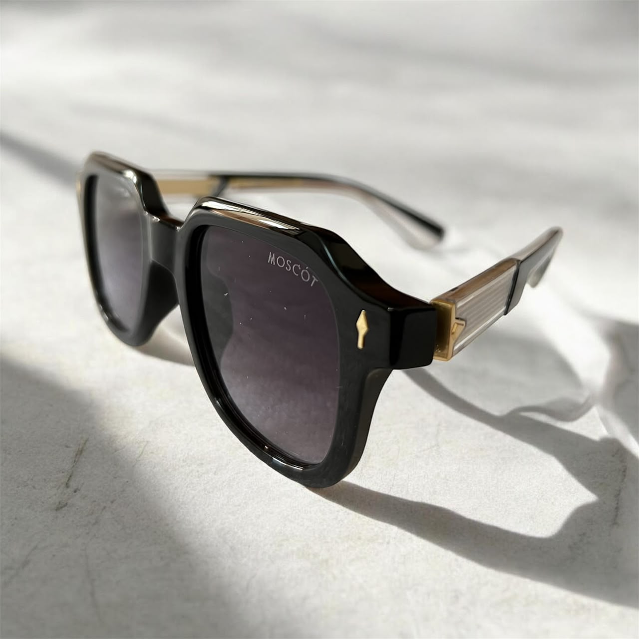 Lunettes de Soleil Moscot Monture Noire Oversize