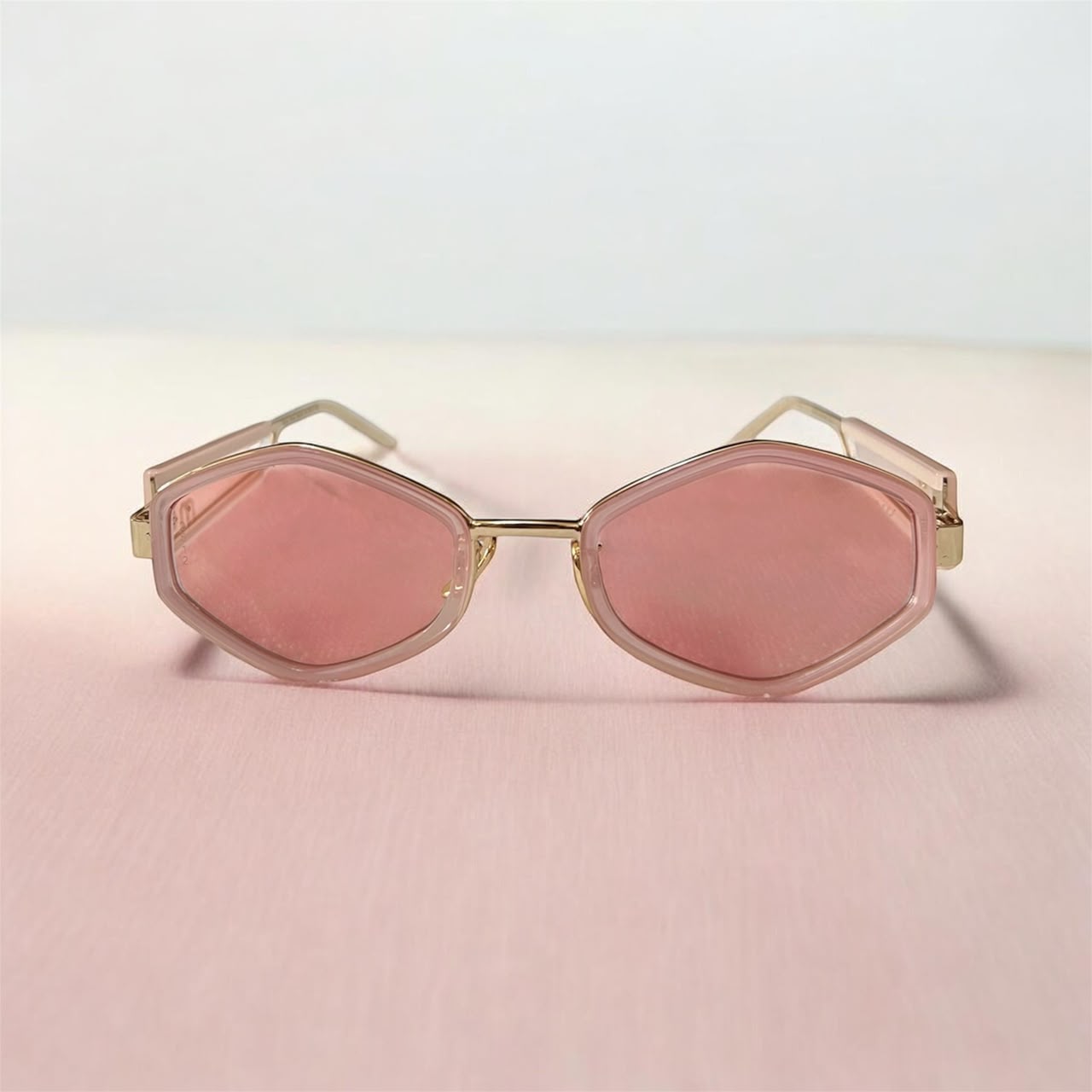 Lunettes de Soleil Rose et Dorée Style Géométrique